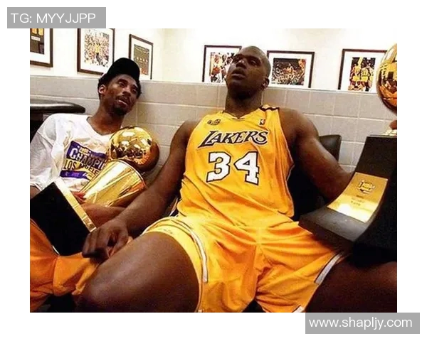 科比与沙克传奇组合的辉煌岁月与波折历程回顾