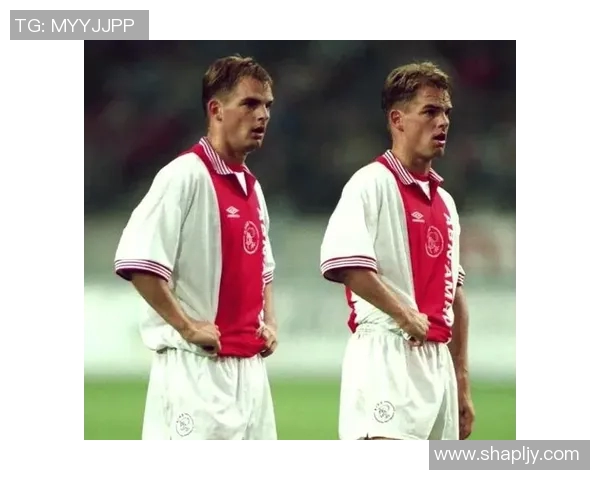 追忆足球传奇瞬间：明星球员的辉煌岁月与感人故事